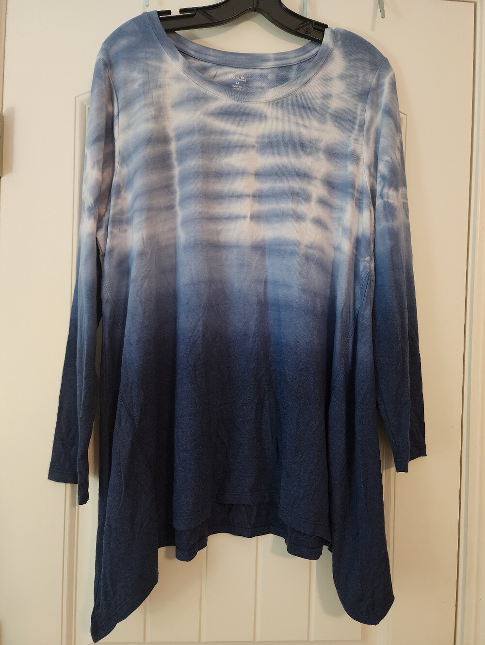 Style & Co Women's Navy White Long Sleeve Tshirt Tie-Dye 1X Sharkbite Hem